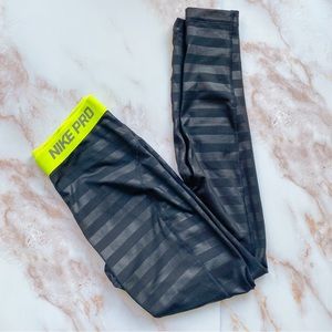 💥Nike Pro thermal leggings💥